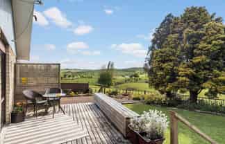 26 Monument Road, Maramarua