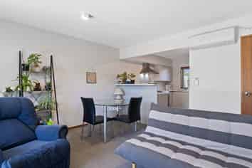 2/25 Ayr Street, Riccarton