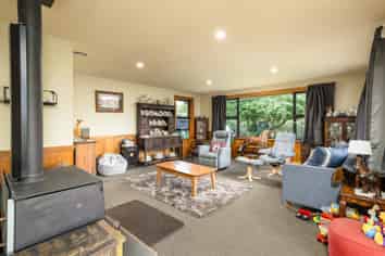 18 Mclean Street, GLENAVY