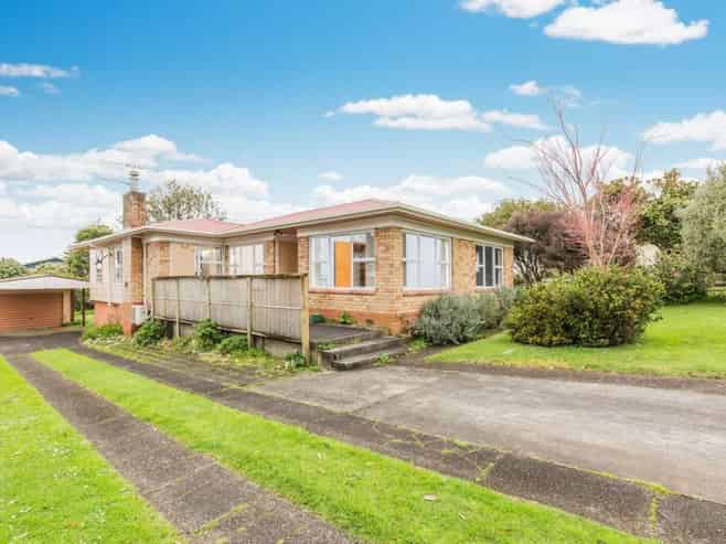 21 Laurelwood Ave, Pukekohe