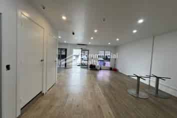 Tidy Live/Work Commercial Unit