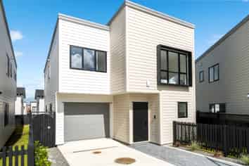 12 Whiteywood Street, Westgate