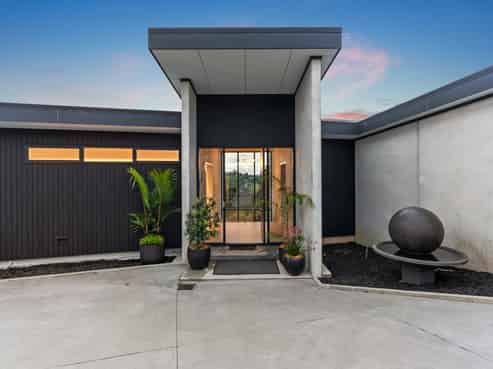 56 Masons Road, East Tamaki Heights