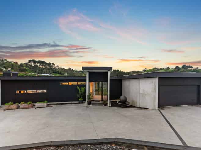 56 Masons Road, East Tamaki Heights
