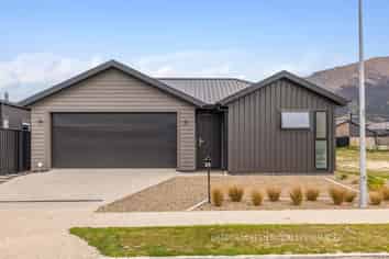 24 Waddell Street, Lake Hawea