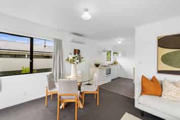 B/4 Grainger Road, Te Atatu South