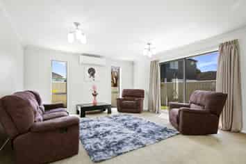 3a Savage Cres, Upper Hutt