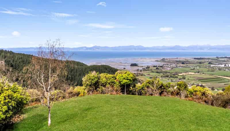 211 Riwaka Sandy Bay Road, Motueka