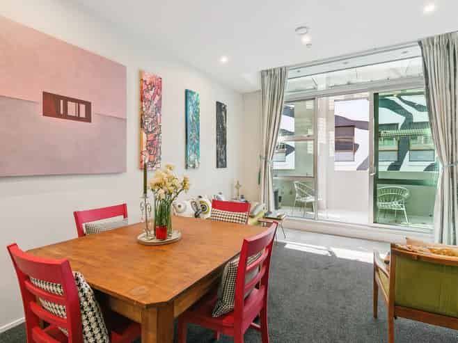 2/3 Holland Street, Te Aro