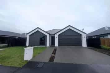 12 Navarra Road, Halswell