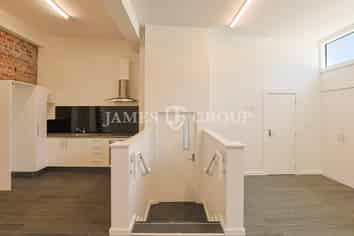 PRIME 102M² EDEN TERRACE RETAIL