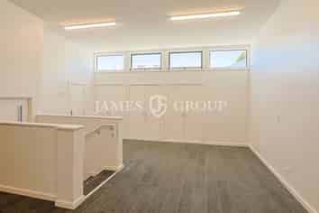 PRIME 102M² EDEN TERRACE RETAIL