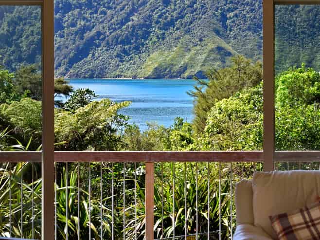 3215 Archers Road, Tennyson Inlet