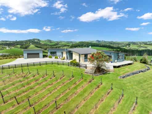 293 Lawrence Road, Mangawhai