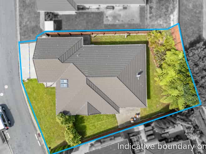 6 McEwen Crescent, Riverstone Terraces