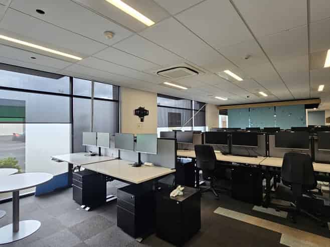 High profile, high spec office