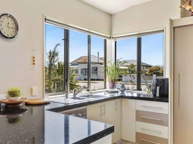 30 Russell Street, Westport