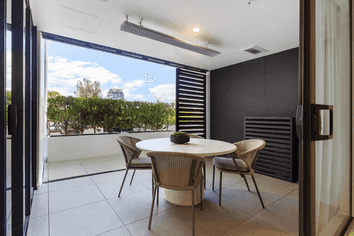 LG04/9 Mad Madeira Lane, Grafton