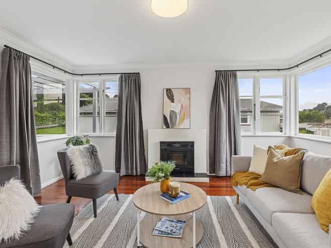 334 Main Road, Tawa
