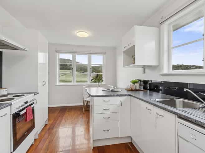 334 Main Road, Tawa
