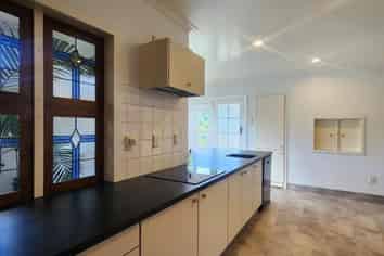 6 Ridge Lane, New Plymouth