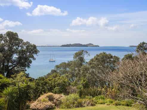 20 Giles Way, Katikati