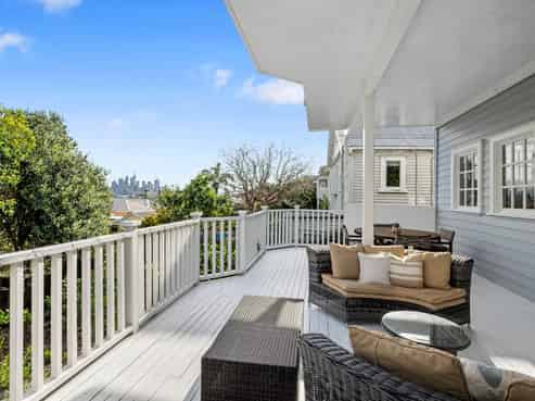 3/15A Kerr Street, Devonport