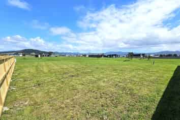  12 Riria Way, Matarangi