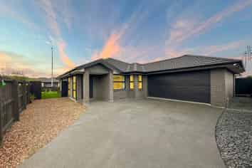 16 Saddlers Lane, Yaldhurst