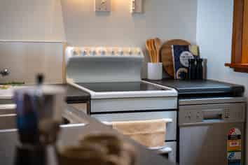 44 Old Porirua Road, Ngaio