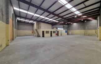 500M² HIGH STUD INDUSTRIAL PREMISES
