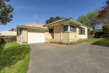 52 Robins Road, Judea