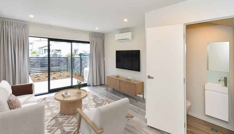 2/137 Hall Ave, Mangere