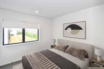 2/137 Hall Ave, Mangere