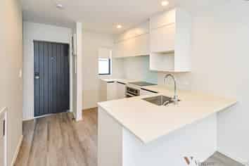 2/137 Hall Ave, Mangere