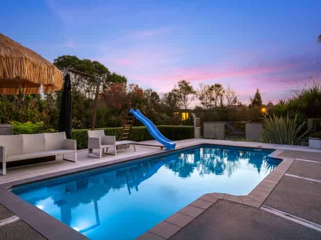 26 McCallum Drive, Sandspit