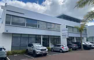 Office plus storage – Apollo Drive