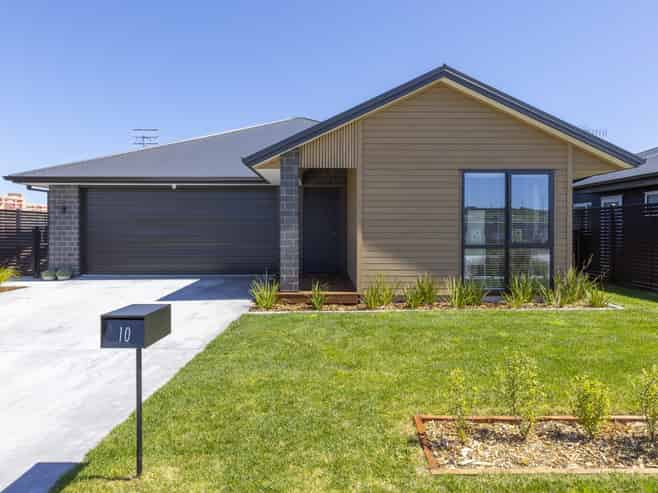 10 Tatahi Street, Wharewaka