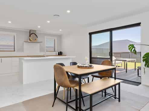 10 Tatahi Street, Wharewaka