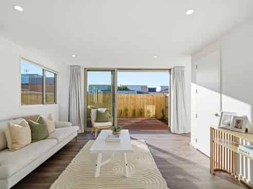 1-4/39 Antigua Street, Addington