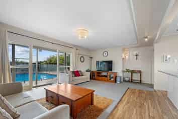 24 Pah Road, Cockle Bay