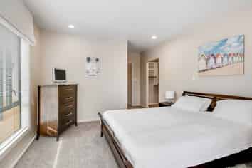 49 Waterside Crescent, Gulf Harbour