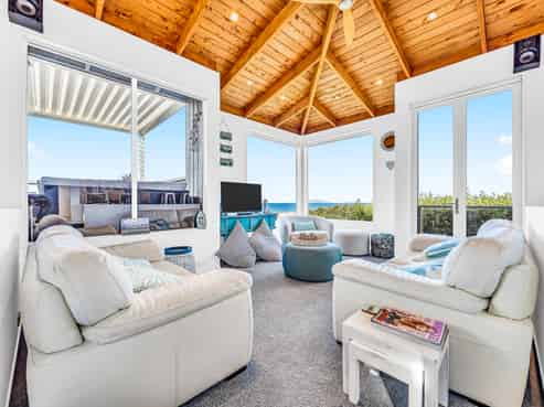 11 Claude Street, Mangawhai Heads