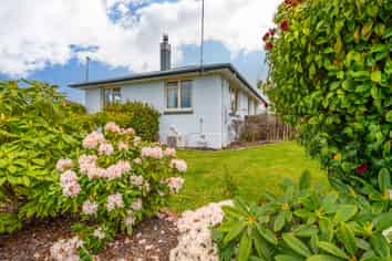 8 Kelvin Street, Marchwiel