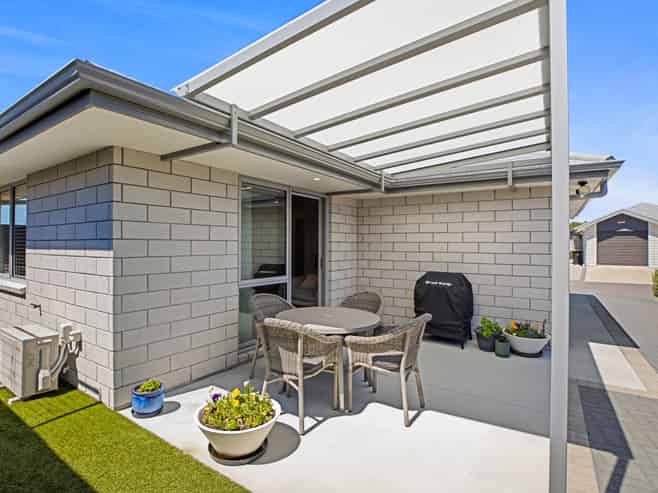 53 Arrow Close (Dunes Lifestyle Village), Papamoa