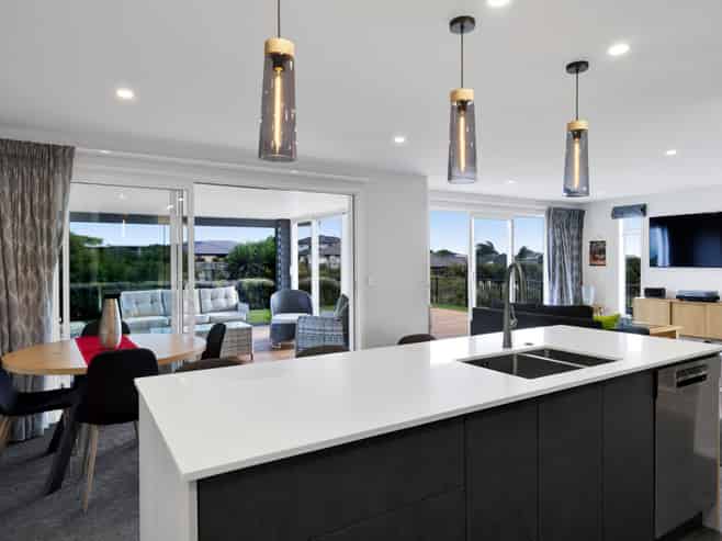 8d Amy Way, Bell Block