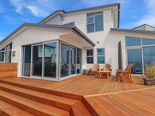 63 Tamworth Crescent , Newlands