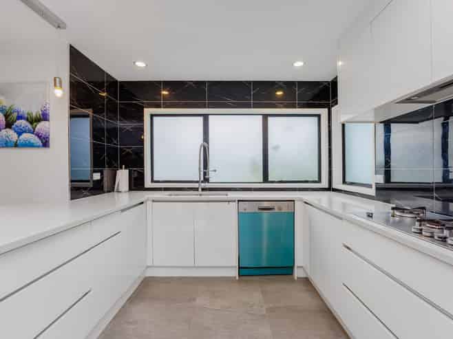 4/82 Bassett Road, Remuera