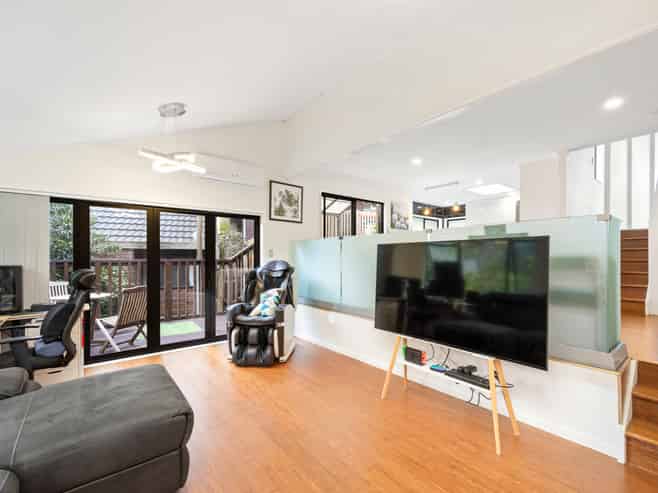 4/82 Bassett Road, Remuera