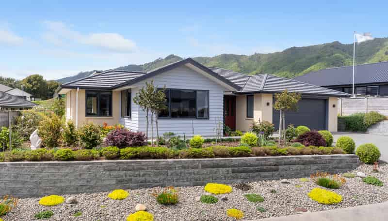 12 Morepork Drive, Waikanae